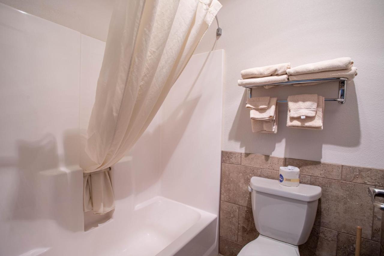 North Park Inn & Suites Walden Ngoại thất bức ảnh
